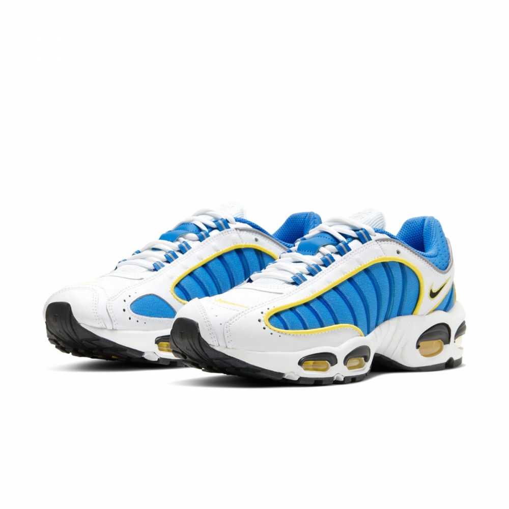 Nike react element tailwind 4 discount