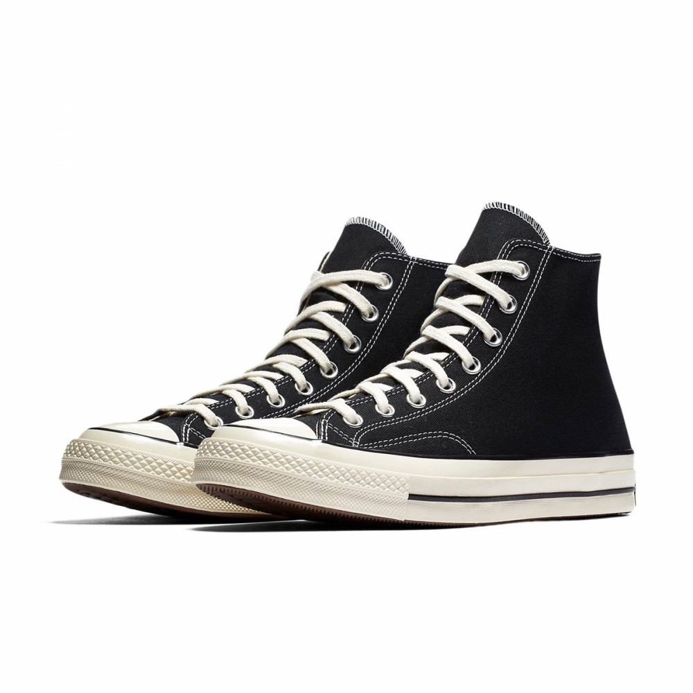 black converse 1970