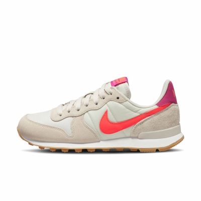 Nike internationalist deals pale pink
