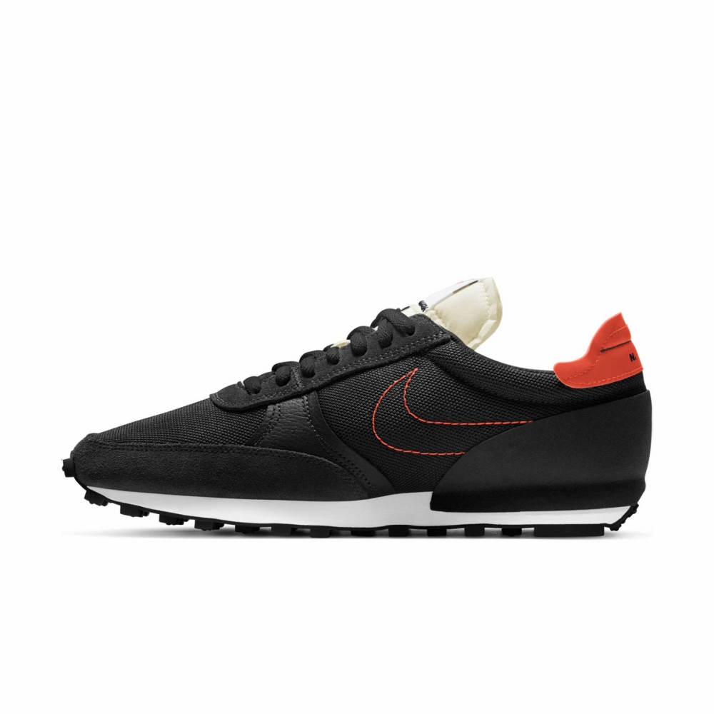 Nike type deals black