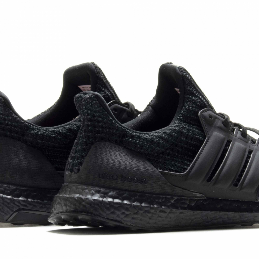 Adidas ultra boost 4.0 nere offerte 2025