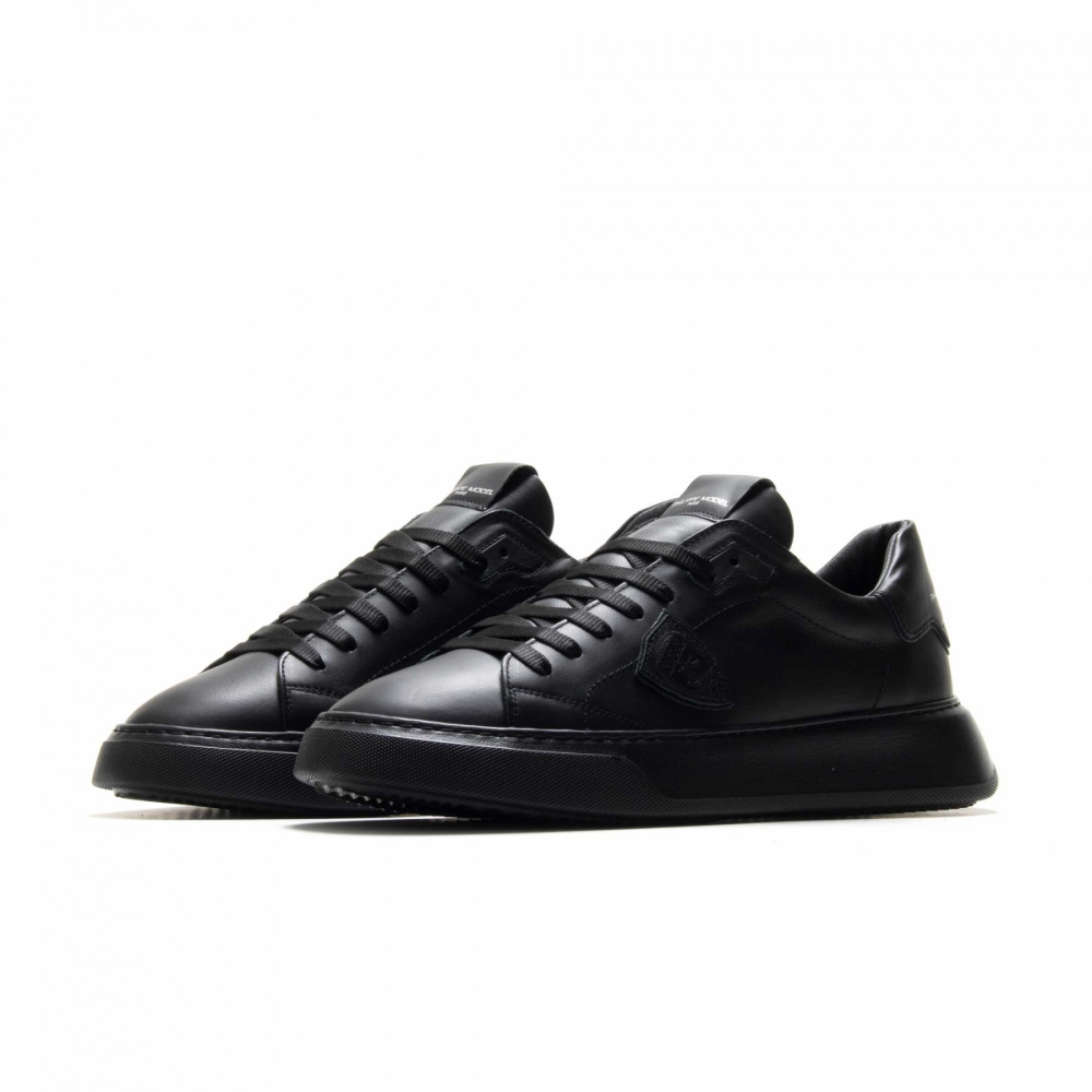 Philippe model hot sale black sneakers