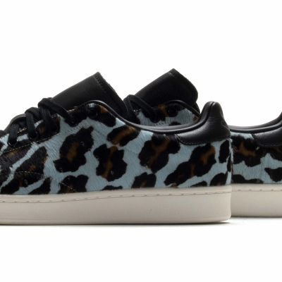 Stan smith leopard hot sale trainers