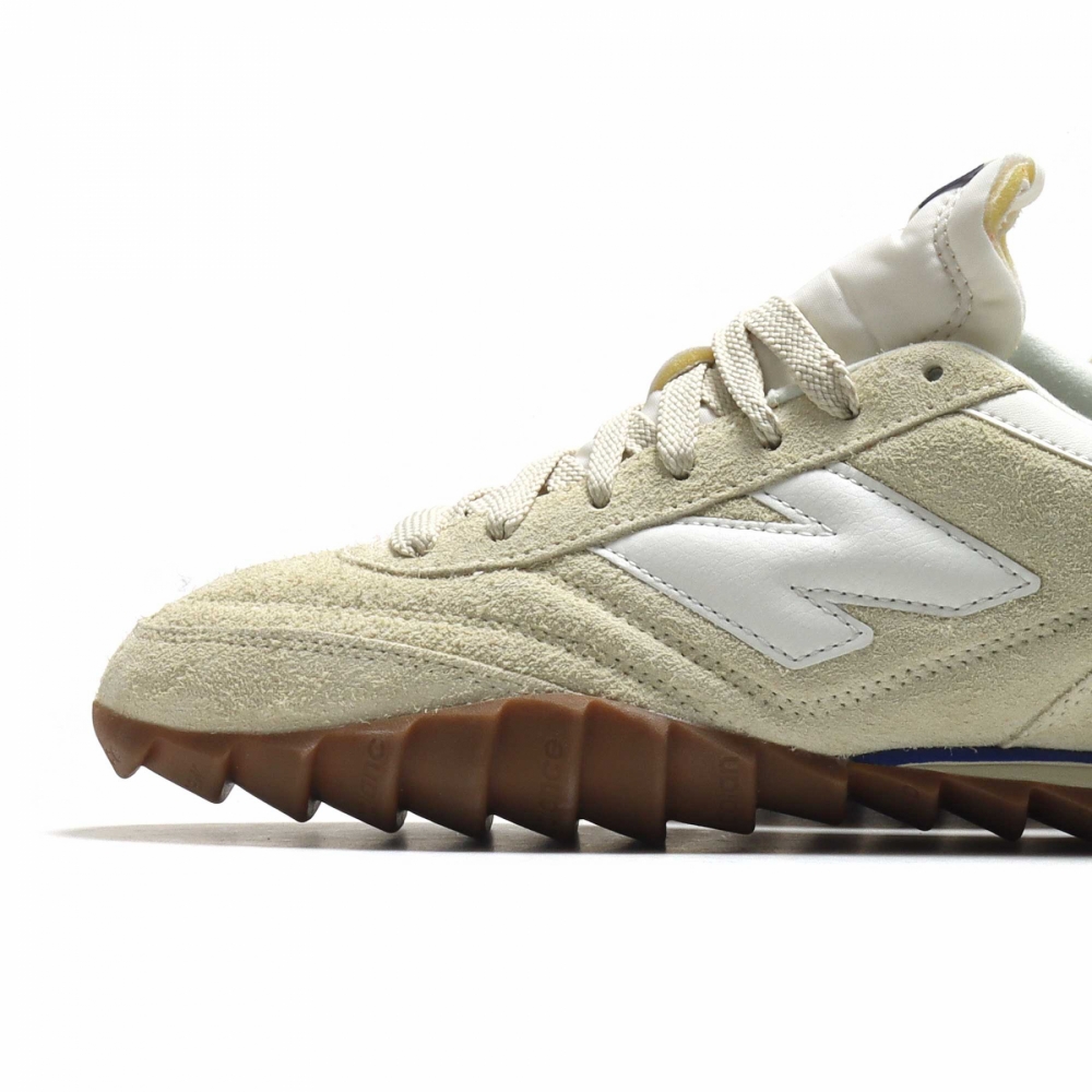 New balance hotsell 1000 turf