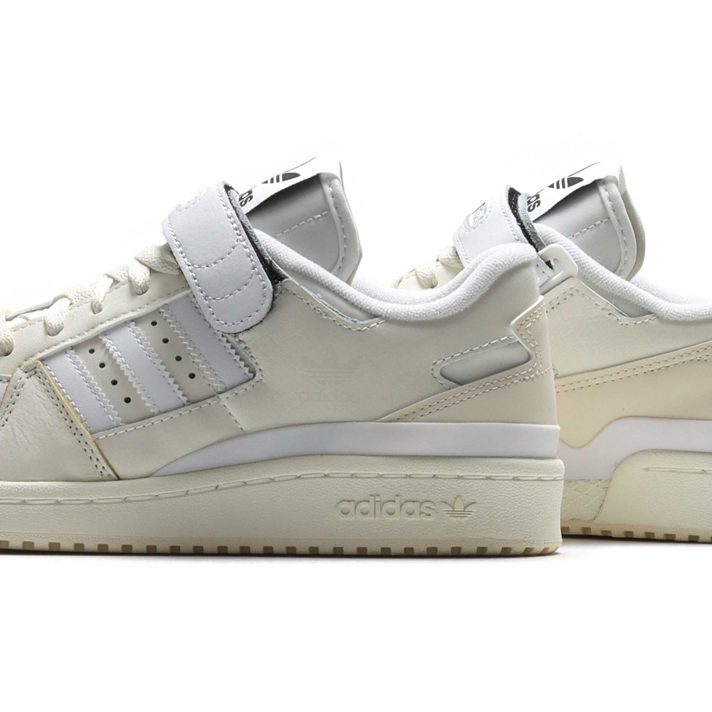 Off white and adidas clearance