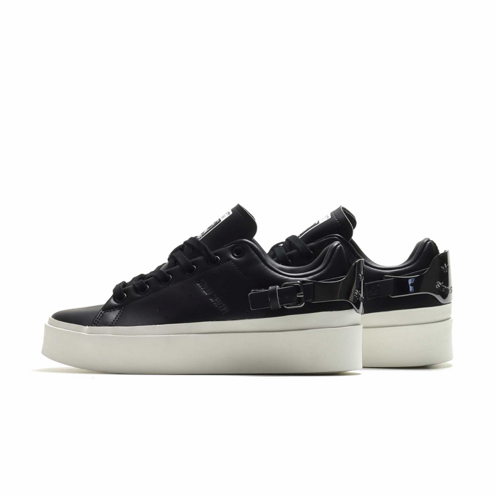 Black stan outlet smiths size 5