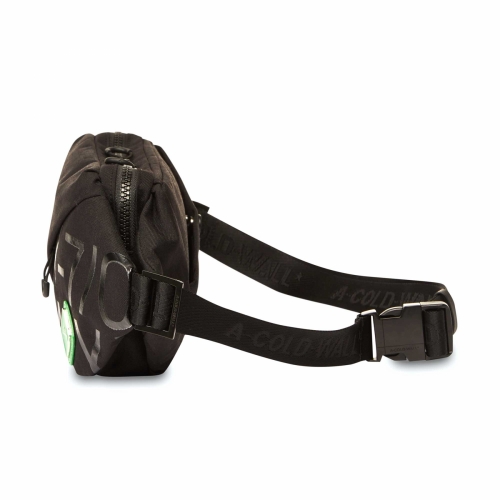 A cold 2025 wall waist bag