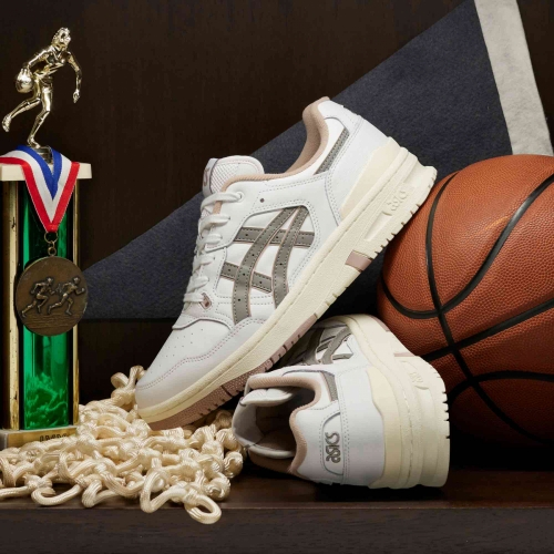 Asics leather top basketball shoes