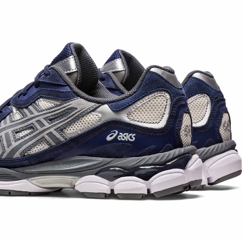 Asics nyc flagship discount