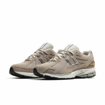 New Balance URC30AI Sea Salt Black URC30AI OUTBACK Sylt