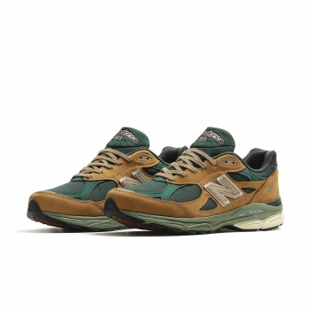 New Balance - M990WG3 (Made in USA) - Tan / Green