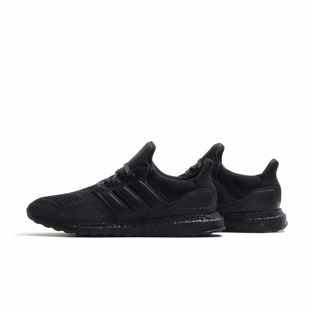 Ultra boost carbon best sale black