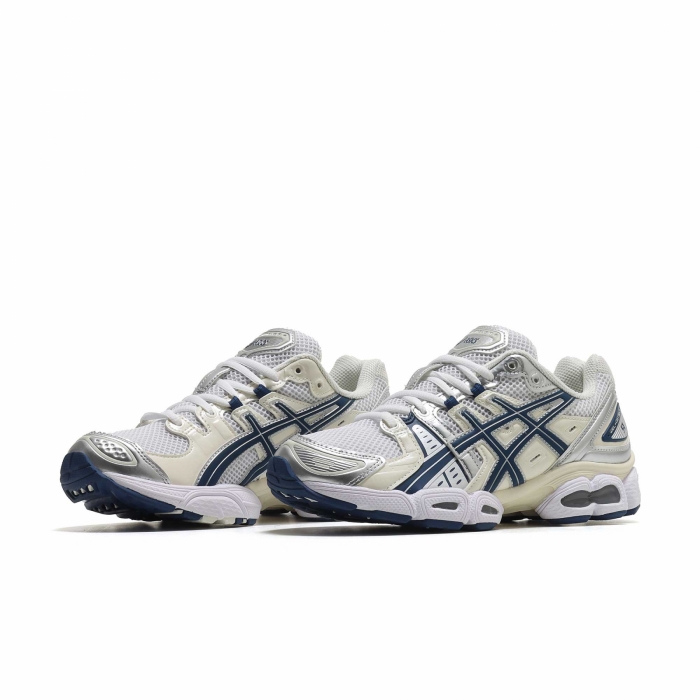 Asics limited hotsell edition ros茅 sneaker