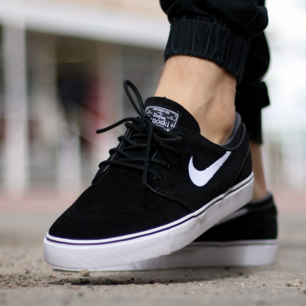 Nike sb janoski white black hot sale